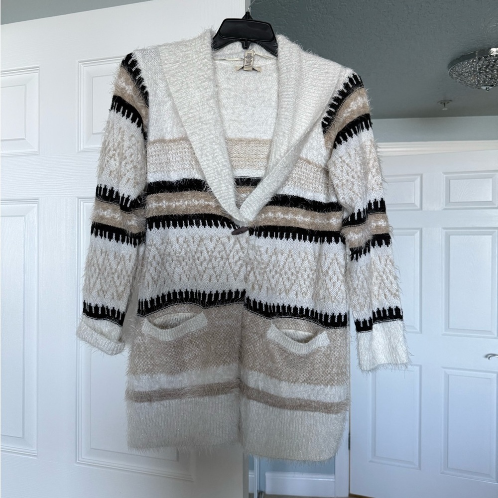 Bass Fuzzy White Sweater